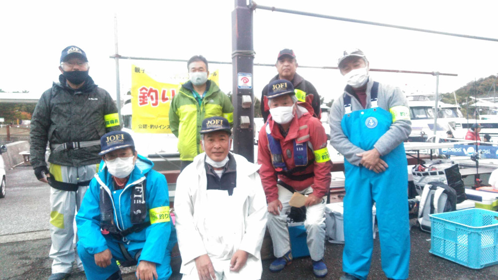 📸🎣令和３年１１月２３日(火曜日、勤労感謝の日) 金沢八景 三喜丸 タチウオ